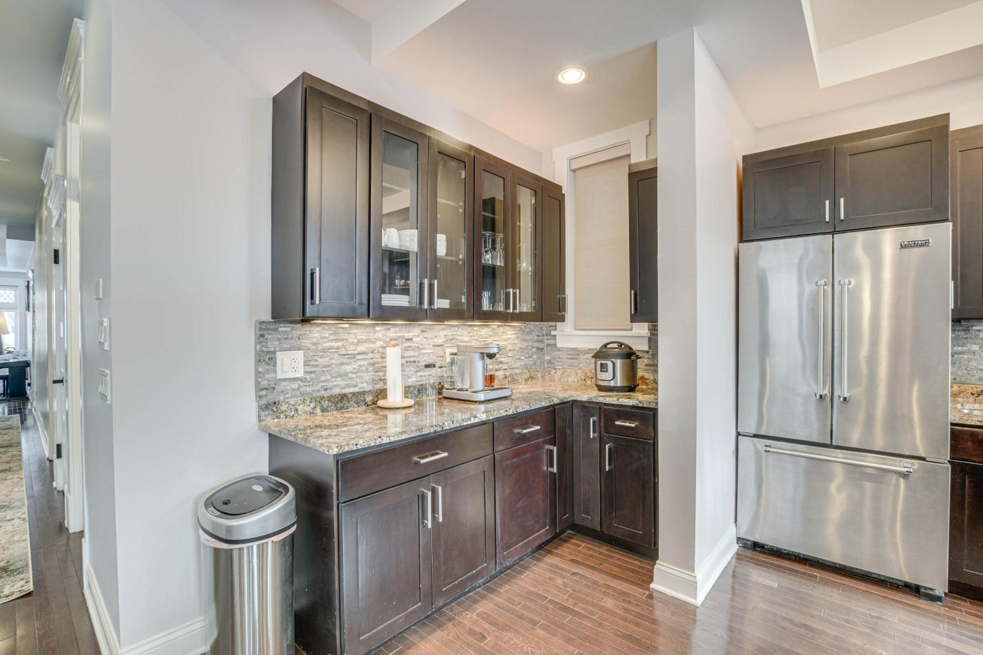 Spacious Condo With Deck About 3 Mi To Downtown Chicago! Екстериор снимка