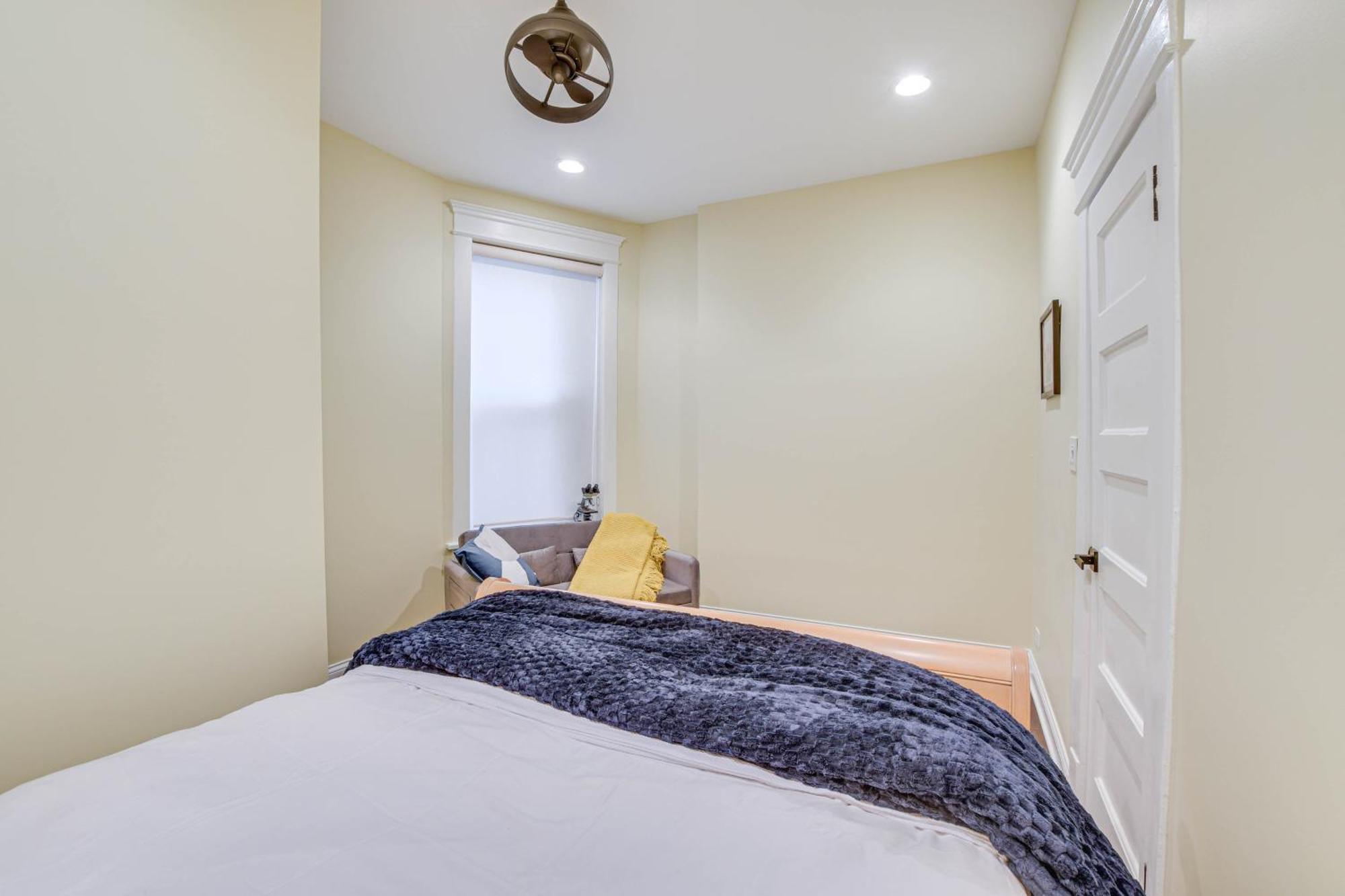 Spacious Condo With Deck About 3 Mi To Downtown Chicago! Екстериор снимка