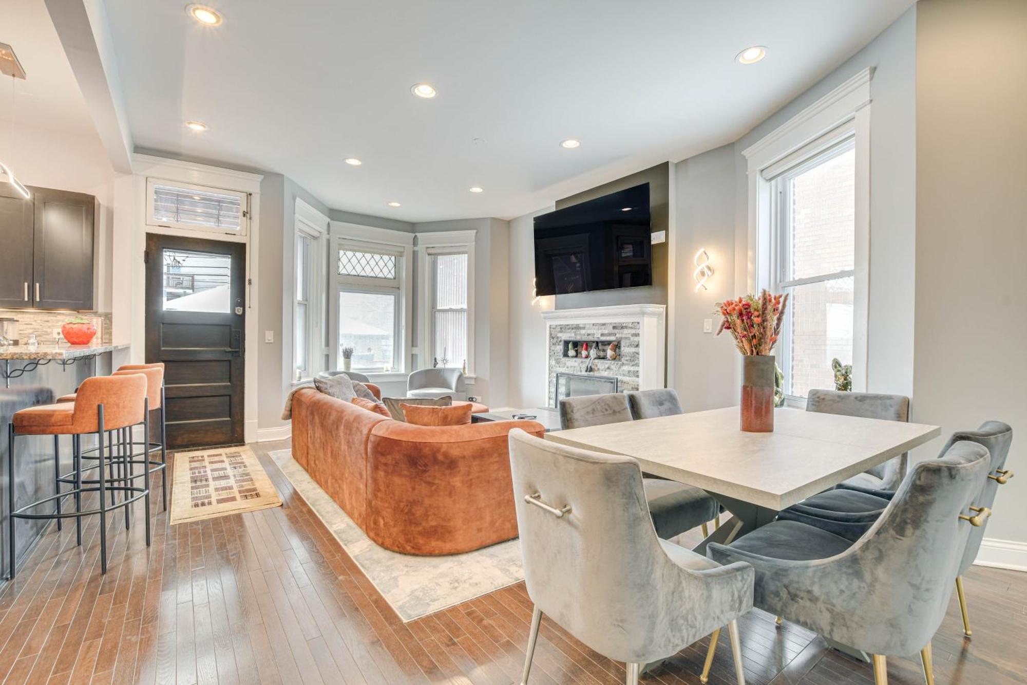 Spacious Condo With Deck About 3 Mi To Downtown Chicago! Екстериор снимка