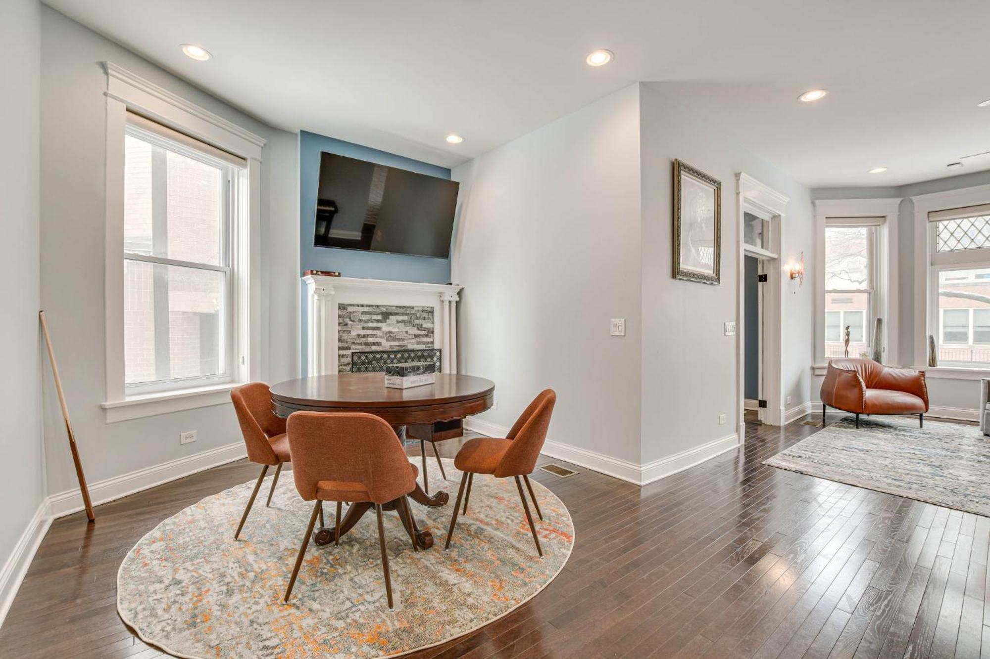 Spacious Condo With Deck About 3 Mi To Downtown Chicago! Екстериор снимка